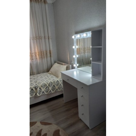 Туалетный столик со светодиодной подсветкой A-41